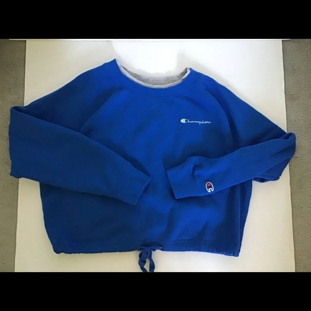 💖Host Pick💖 Champion cropped sweatshirt - Picture 5 of 11